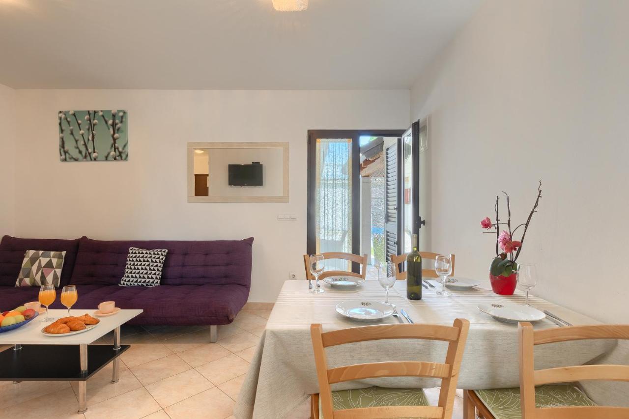 Apartmani Martina Пореч Екстериор снимка