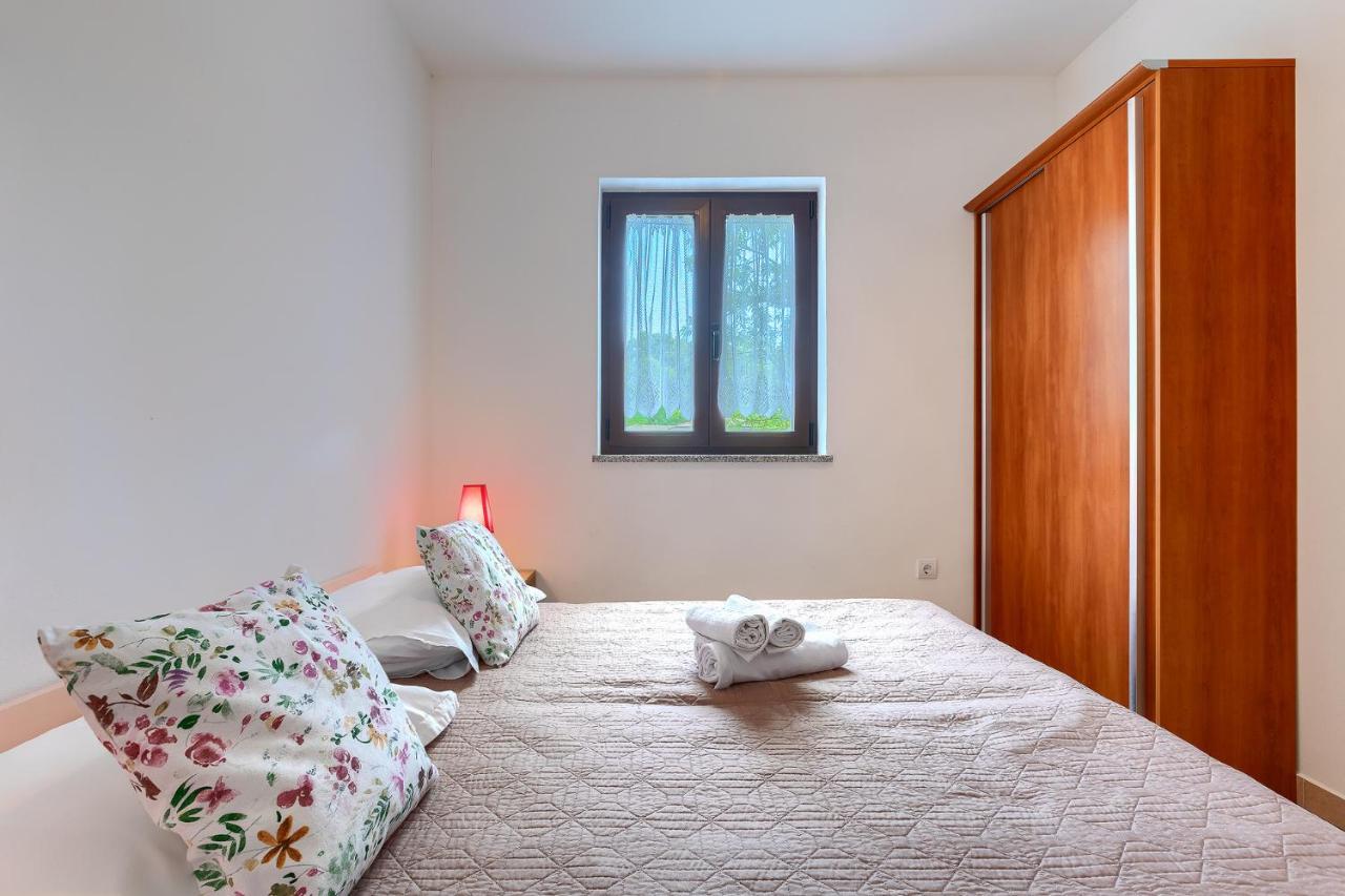 Apartmani Martina Пореч Екстериор снимка