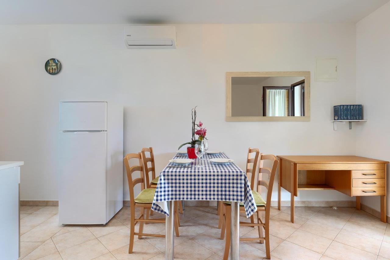 Apartmani Martina Пореч Екстериор снимка