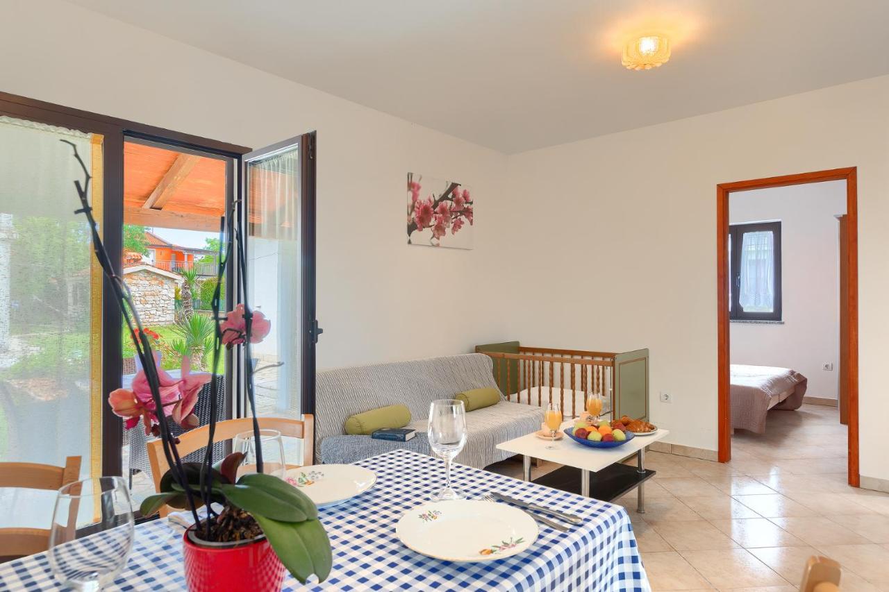 Apartmani Martina Пореч Екстериор снимка